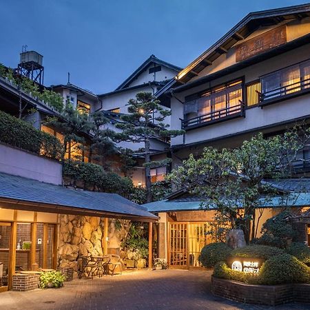 Arima Onsen Tocen Goshobo Hotel Kóbe Kültér fotó The hotel's courtyard