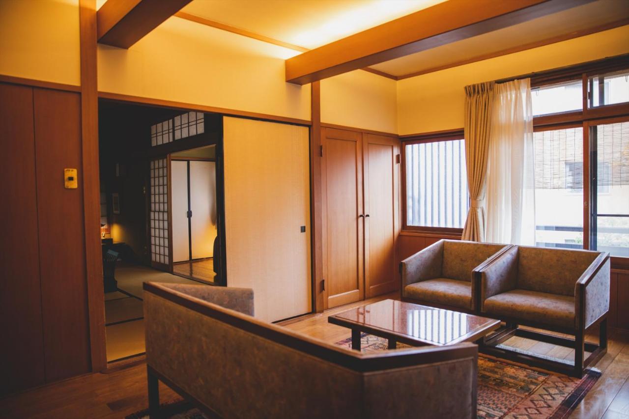 Arima Onsen Tocen Goshobo Hotel Kóbe Szoba fotó A room at the hotel