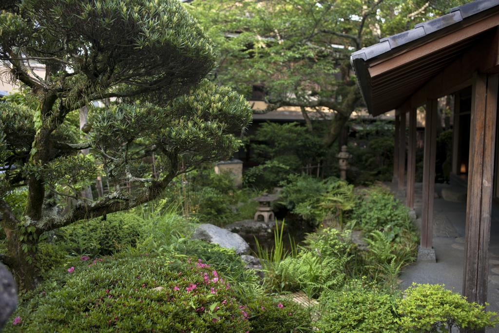 Arima Onsen Tocen Goshobo Hotel Kóbe Kültér fotó The garden of the house