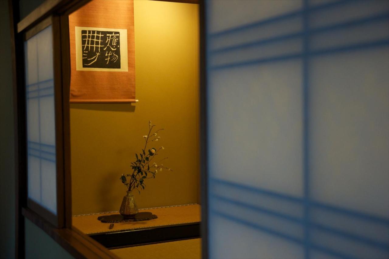 Arima Onsen Tocen Goshobo Hotel Kóbe Kültér fotó Ikebana
